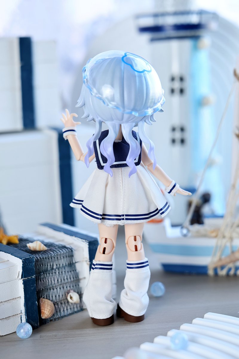 🆙ブランドドール新作紹介🆙
海外メーカー「獣隅島」より、1/12スケール BJDブランドドールシリーズ「小さな島での奇遇」、通常種類 、🪼クラゲ海軍「ポポ」をご紹介❣

「海域🌊を守る。それが私の使命です！⚓️」

現今好評受付中✨詳しくは：
hermeow.shop/items/698d2faa…

本商品の相関ツイート：