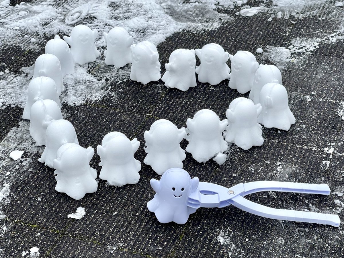 もうすぐバレンタイン。

おばけたちが円陣を組みました。
ﾜﾁｬﾜﾁｬ…なにやら準備中👻🍫