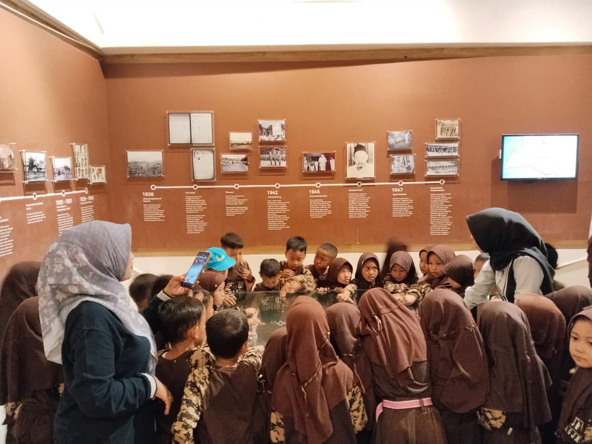 Kunjungan hari ini di Museum Multatuli Rangkasbitung Lebak Banten, Jumat, 13 Februari 2026. Terima kasih atas kunjungannya. Salam Multatuli. Sehat selalu semuanya. Salam.