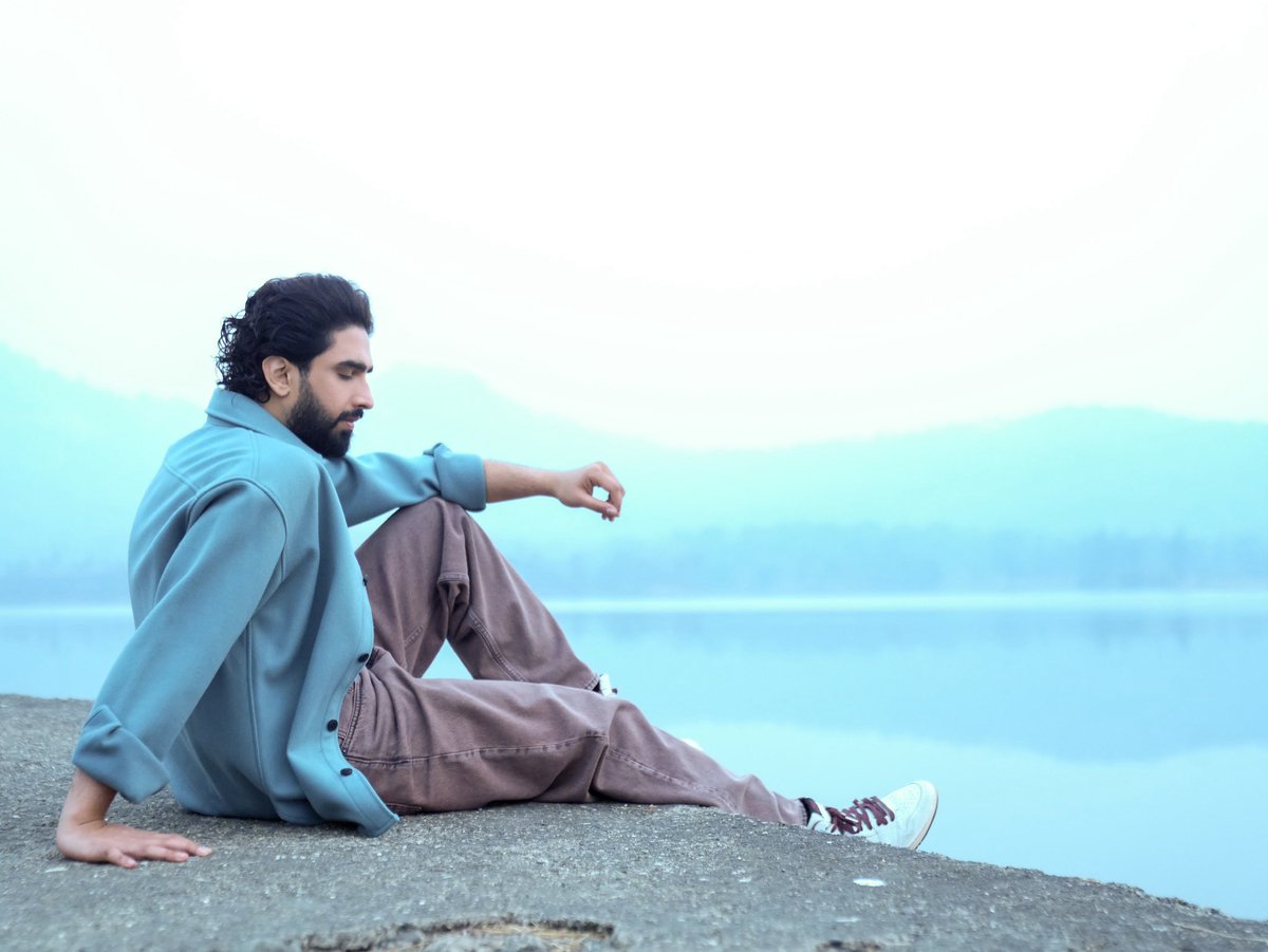 Teaser out today ♥️

#YahinGuzaarDoon <a href="/shreyaghoshal/">Shreya Ghoshal</a> <a href="/Farrhana_bhatt/">Farrhana Bhatt</a> <a href="/kunaalvermaa77/">KUNAAL VERMAA</a> <a href="/KrishTrivedi/">Krish Trivedi</a>
Rebel Queen <a href="/Farrhana_bhatt/">Farrhana Bhatt</a> 👑 

#FarrhanaRebellions #FarrhanaBhatt
#AmaalMallik