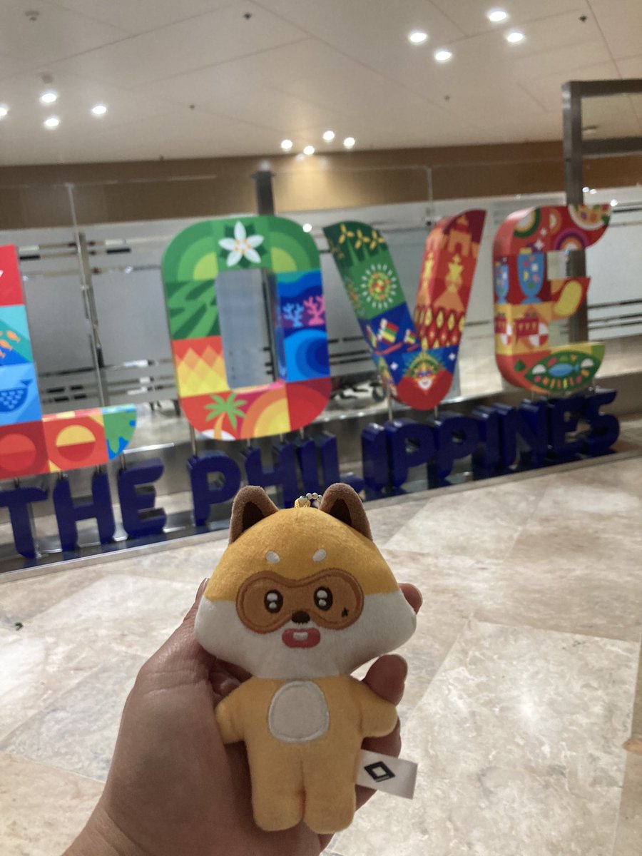 Ahof JL_101 tweet media