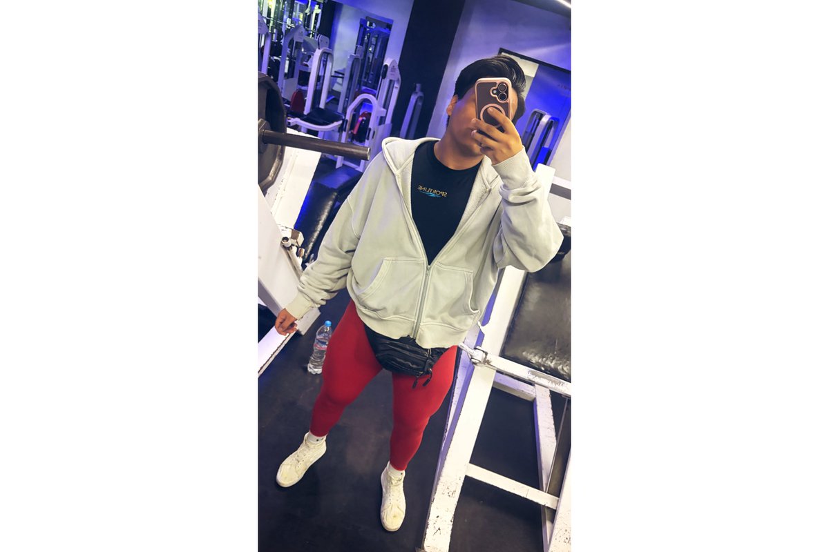 Alberto54179970's tweet photo. Necesito un Gym bro❤️💕 https://t.co/X64xgezdKn
