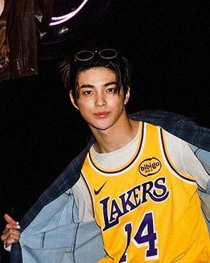 keonholds's tweet image. IT'S A SERIOUS JOB FOR HIM