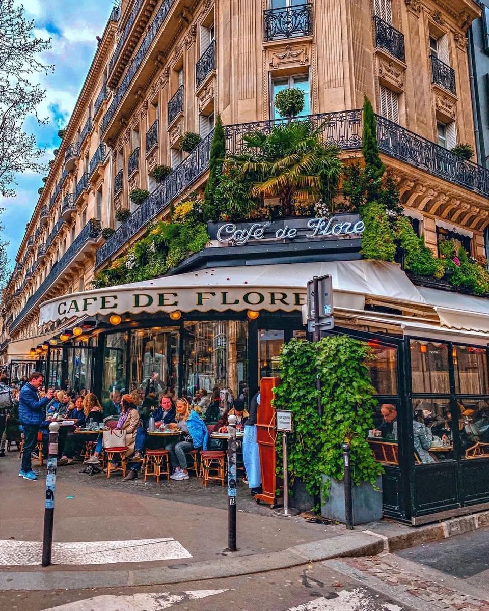 PrettyCitiesX's tweet photo. Café de Flore, France, Paris 🇫🇷 https://t.co/fpq3d88eqL