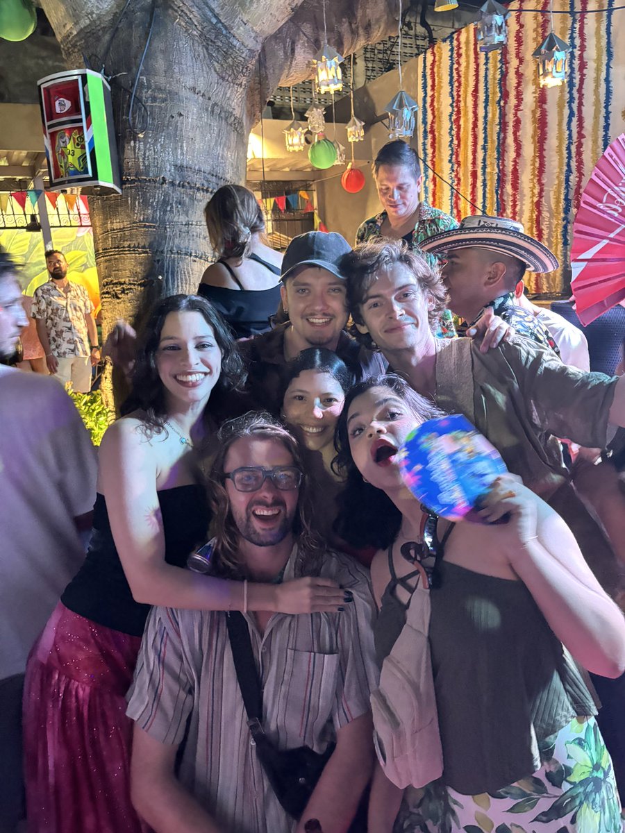 danitzaaleman's tweet image. MK CÓMO ASÍ QUE NOS ENCONTRAMOS CON OTIS DE SEX EDUCATION