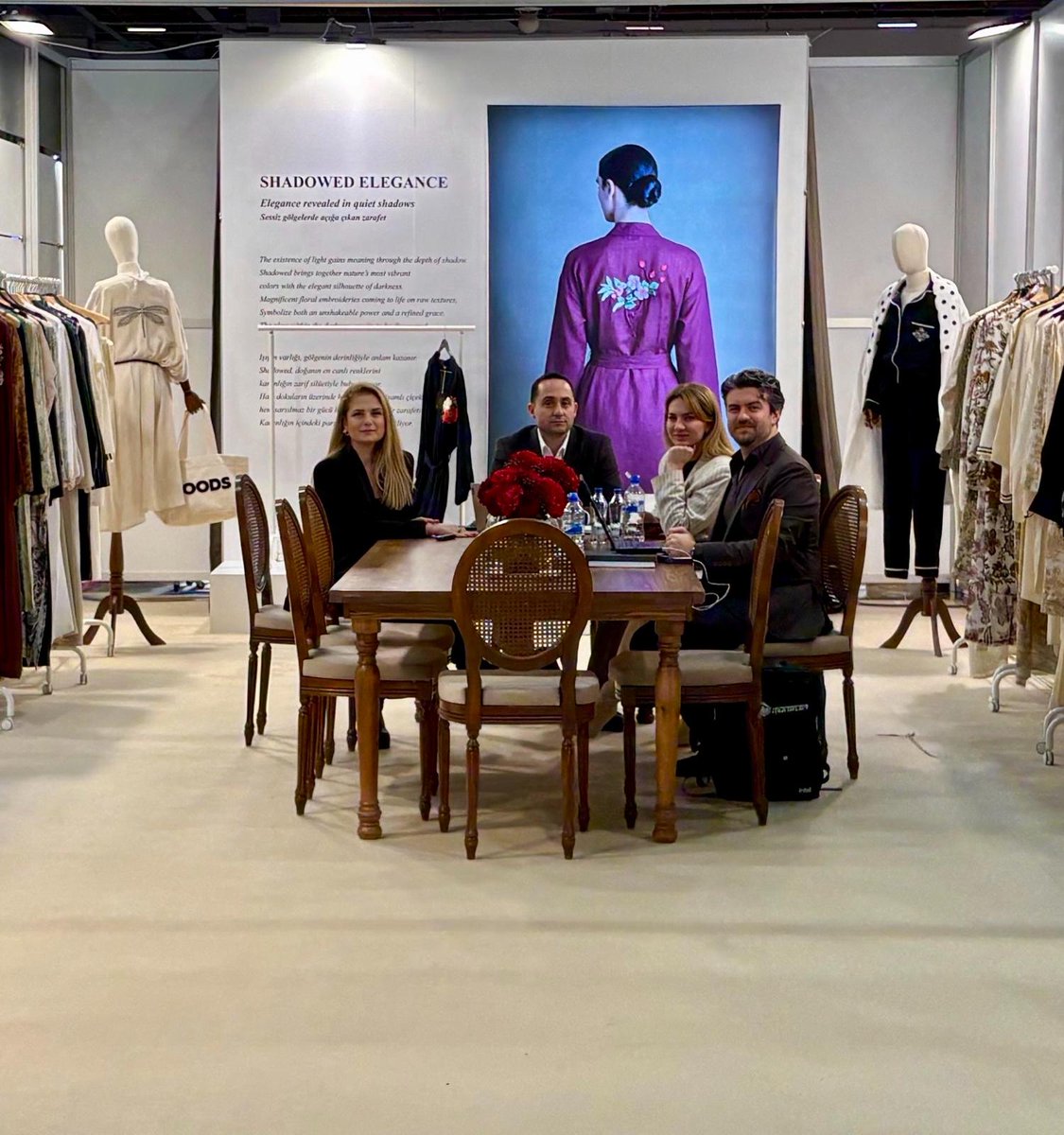 minteks's tweet image. Minteks IFCO 2026’da Çok Kategorili Giyim Gücünü Sergiledi
Minteks, IFCO 2026 kapsamında hazır giyim, ev giyim, plaj giyim ve pijama koleksiyonlarını sektör profesyonelleriyle buluşturarak, tasarım ve üretim gücünü bütüncül bir yapı içinde ortaya koydu.