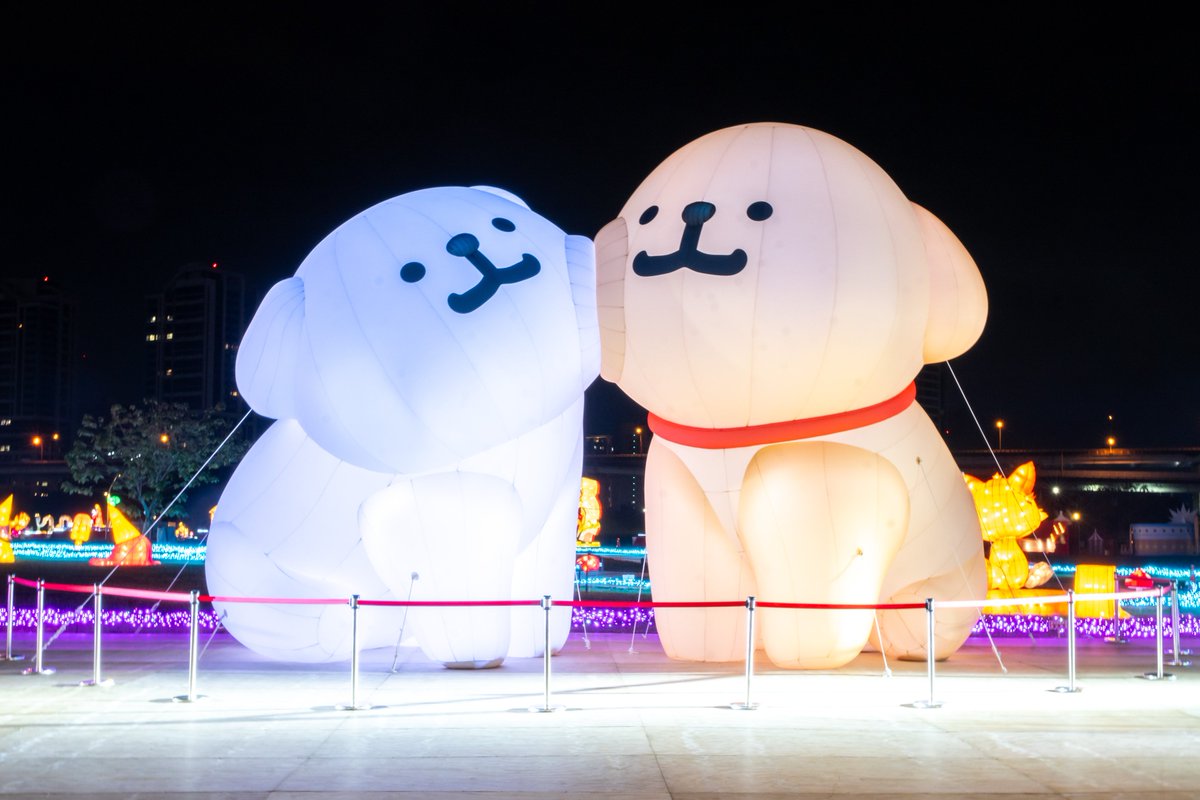 NewTaipeiGov's tweet image. The 2026 #NewTaipeiCity Lantern Festival shines in spectacular style. ✨The 15-meter #Horse main lantern dazzles with a light show every 30 minutes from 6 PM. Fan-favorite #Maltese lanterns, crafted under license from @moonlab_studio, add fun for all ages. Catch it before Mar. 8.