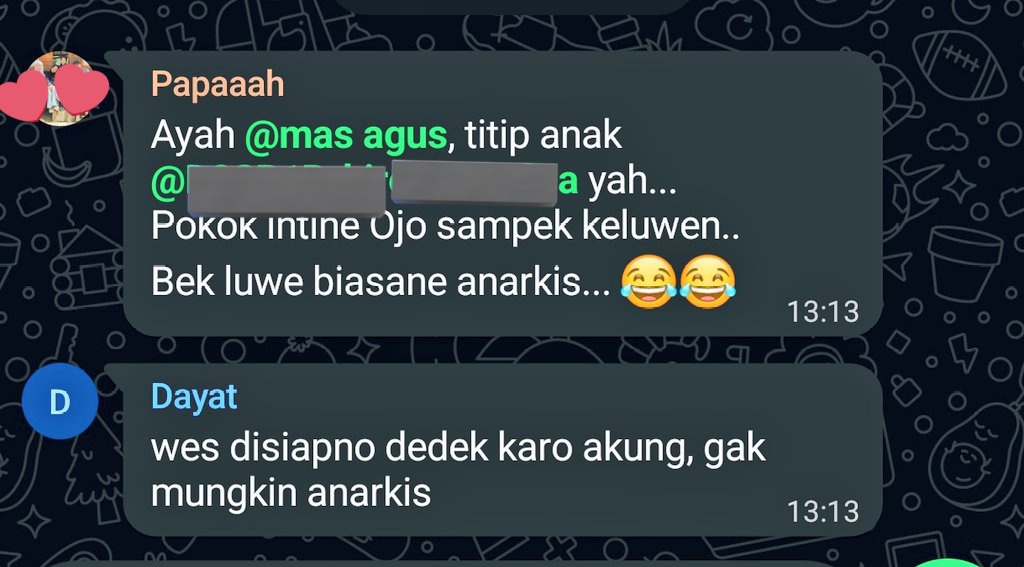 chayanitp4t's tweet photo. bapak e sopo cok https://t.co/EmaMsnuzyd