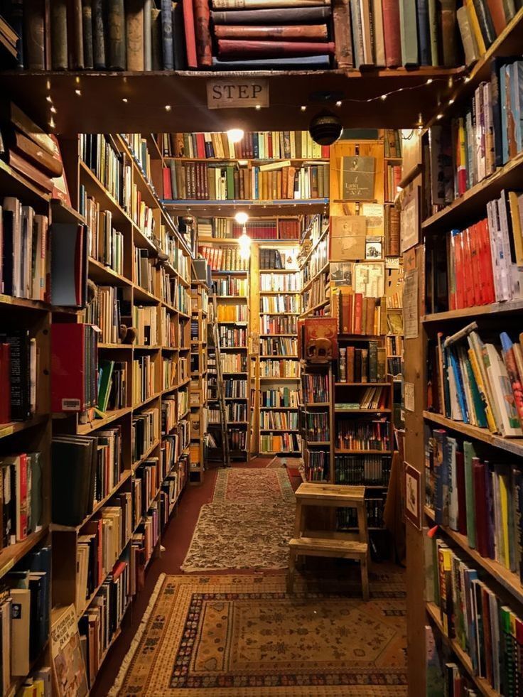 Book stores in Edinburgh.