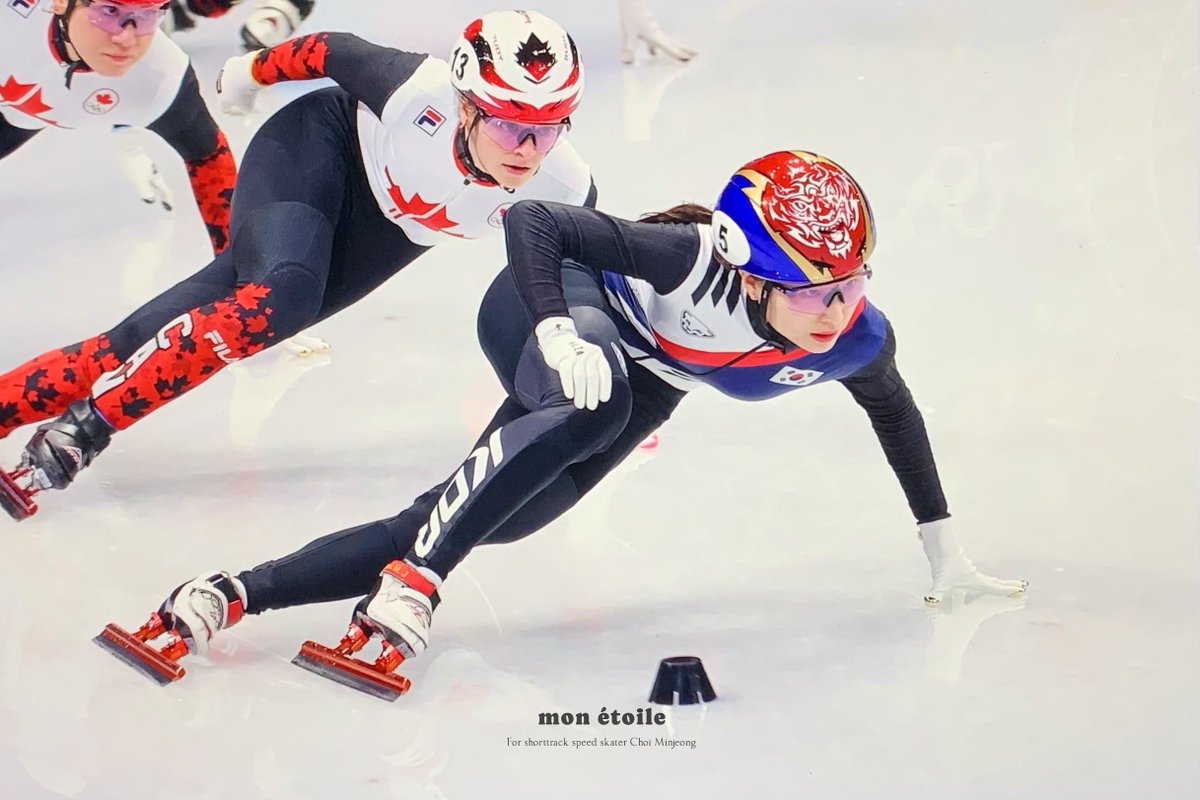 길이 보이지 않을 때에도
걷고 있다는 사실에는 변함이 없으니까!
멈추지 않고 너만의 길을 걷는
네가 너무 자랑스러워
넌 언제나 최고야🩵 #최민정