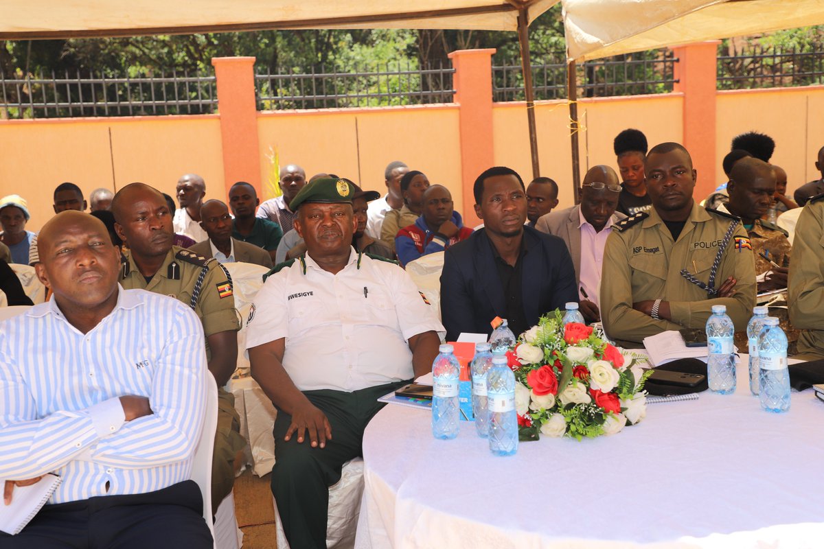 Immigration Uganda tweet media