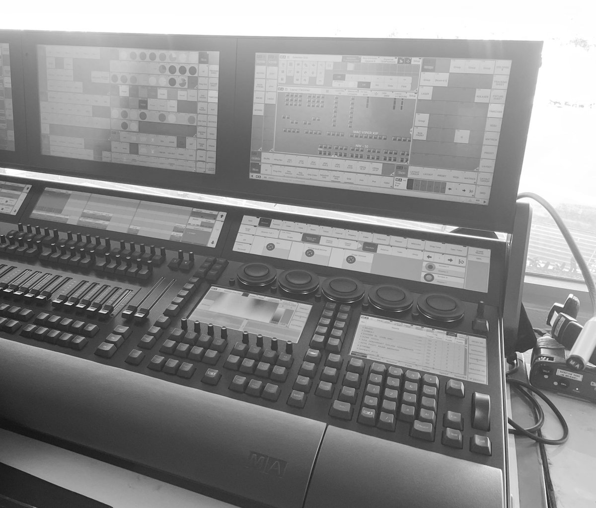 อยากหอนนน จะอ้วก