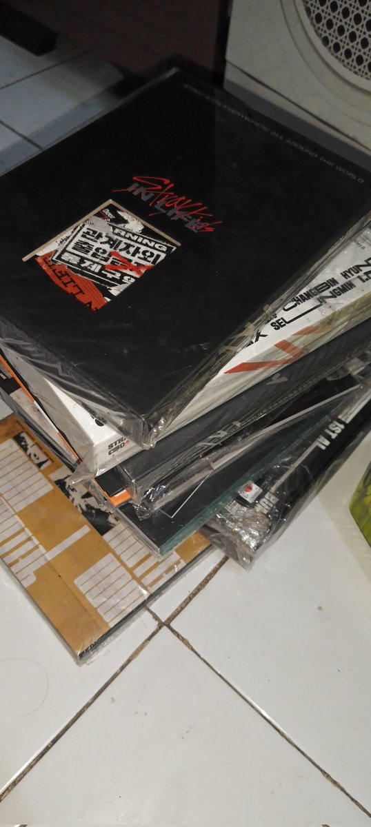 rara apel tweet media