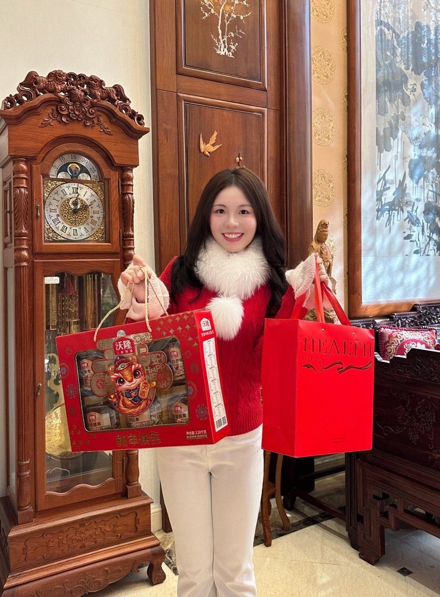 miaomiao988's tweet photo. 新游上线！《🖤猫猫酱除夕及春节的特殊任务管控》！
for平台！
除夕和春节特殊任务式玩法，
别人在开心的过节，可是身为抖m的你…可是要好好遵守猫猫的任务指令哦
冲30000粉抽奖，点赞！转发！评论！抽5个免费玩！
#羞辱 #接地气 #原味 #寸止 #反差 #调教 #过年的m男 #榨�� #控制 #任务 #插马眼 #社死 https://t.co/lXf3g1UGTN