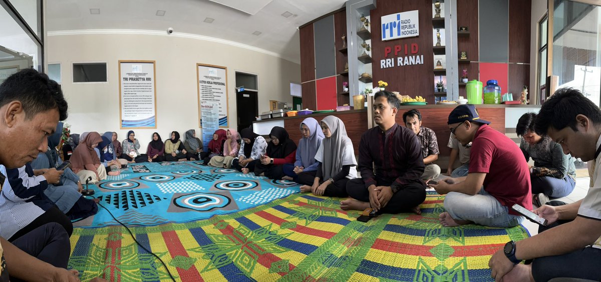 danyshaputra48's tweet photo. Marahaban ya ramadhan, 
Mari makan siang bersama sebelum mokel bersama 😭 https://t.co/Mta953vtNc
