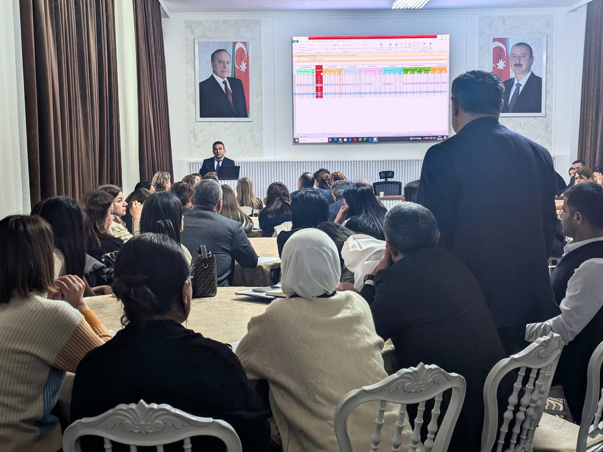🤝 Məktəb liqaları çərçivəsində növbəti görüş Lənkəranda təşkil olunub.

Ətraflı məlumat üçün linkə keçid edin 🔗 facebook.com/share/p/14cCSb…