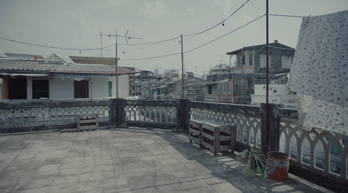 kamerasaku_'s tweet photo. Architectures of the departed.

'Die Tomorrow' (2017, Nawapol Thamrongrattanarit) https://t.co/kfzfoBS76c