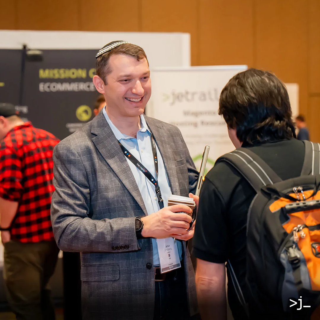 JetRails tweet media