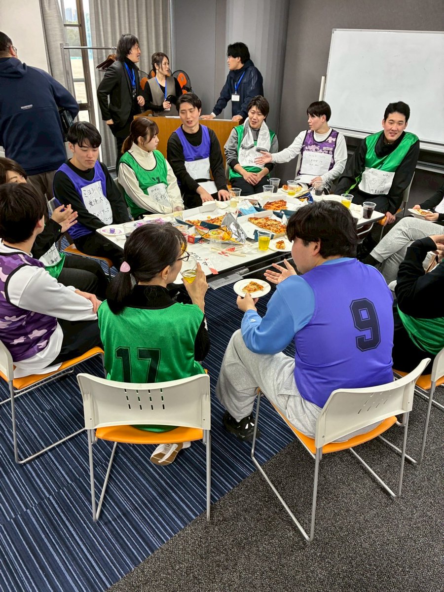 クリスタリア tweet media