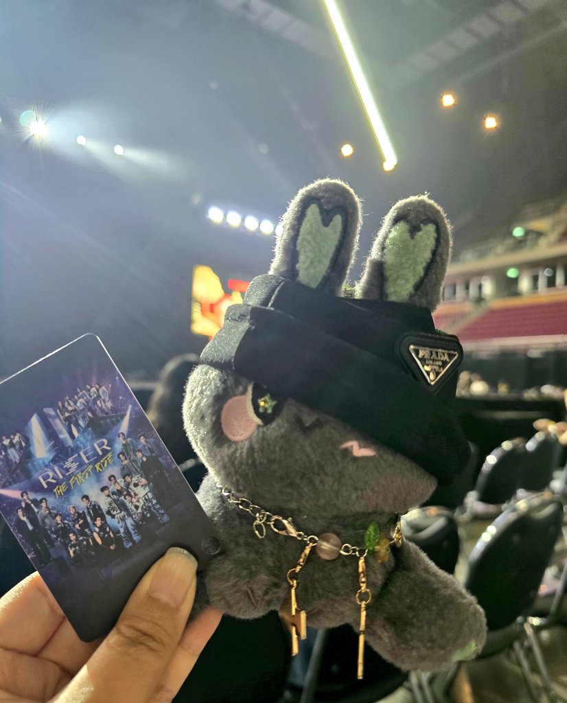 可爱 WIN RISES ON THE RISER #RISERCONCERTD1