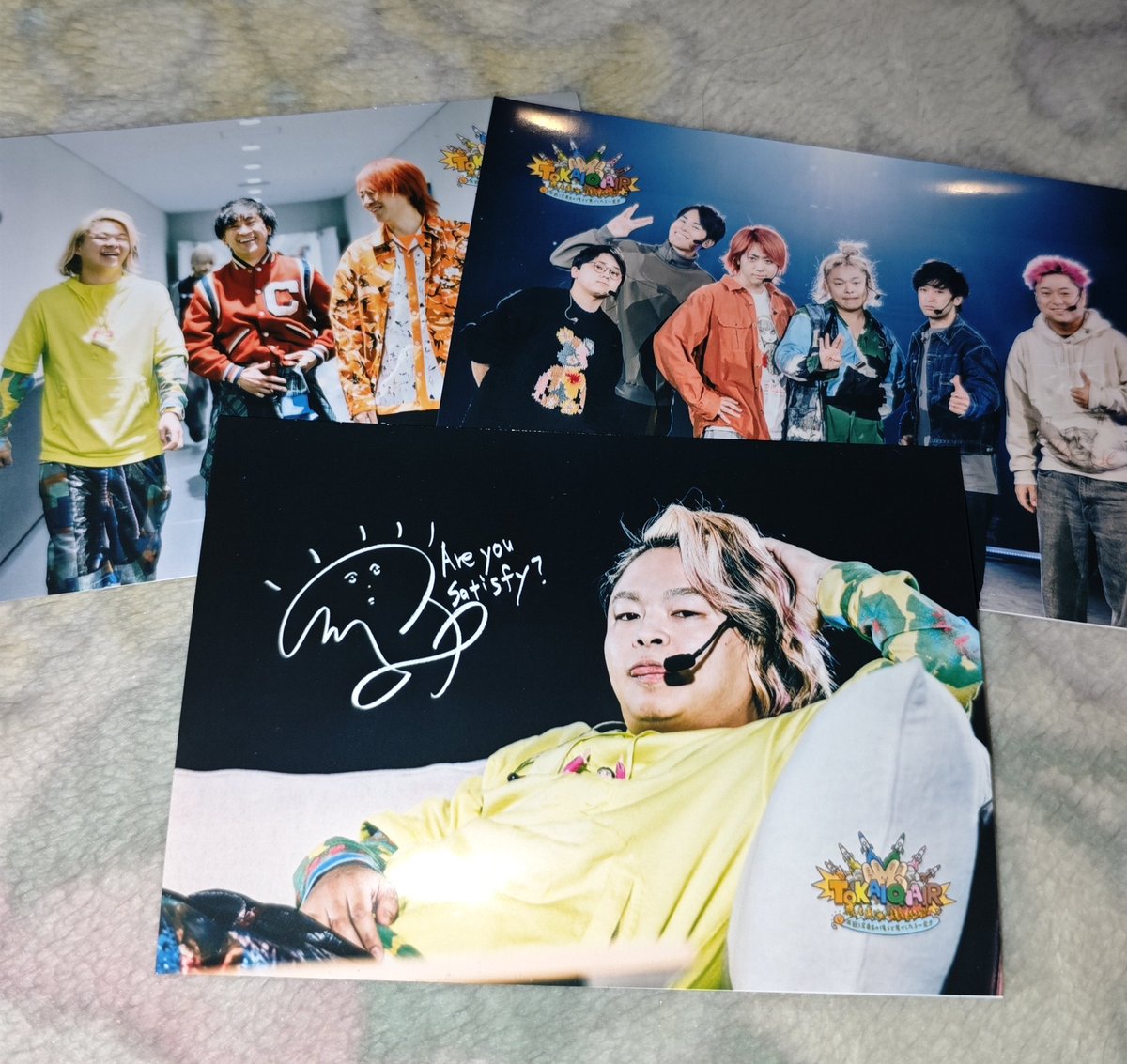 3枚だけプリントして
メンバー全員集合
リサイタルズ
しばゆー サイン入り
ん？これってシークレット？
#東海オンエアeプリント 
#東海オンエア #しばゆー 
#リサイタルズ #メンバー全員