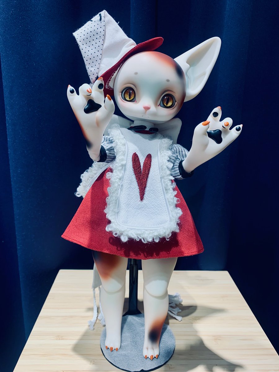 【DOLKラジオ会館店♢入荷ドール】 
ポップでダークな世界観が人気のCoral Reef Doll 様より【〈期間限定〉Miao WuWu Fullset】が入荷♪
パッチリアイがキュートな三毛猫ガールが到着です🐱
ハートモチーフのキュートな見た目とは裏腹に…可愛さの中に潜む者とは…？？

30cm/¥77,650