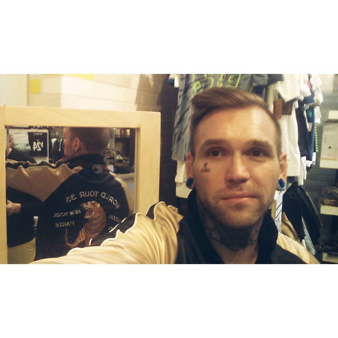 dan__brummitt's tweet photo. #artbasel #follow #artist #interiordesign #tattooedmen #love #sothebys #style #artcollector #pose #guyswithtattoos #christies #cmo #wordpressblogger
https://t.co/AgGWX8QvZg https://t.co/kKs0okfr5n