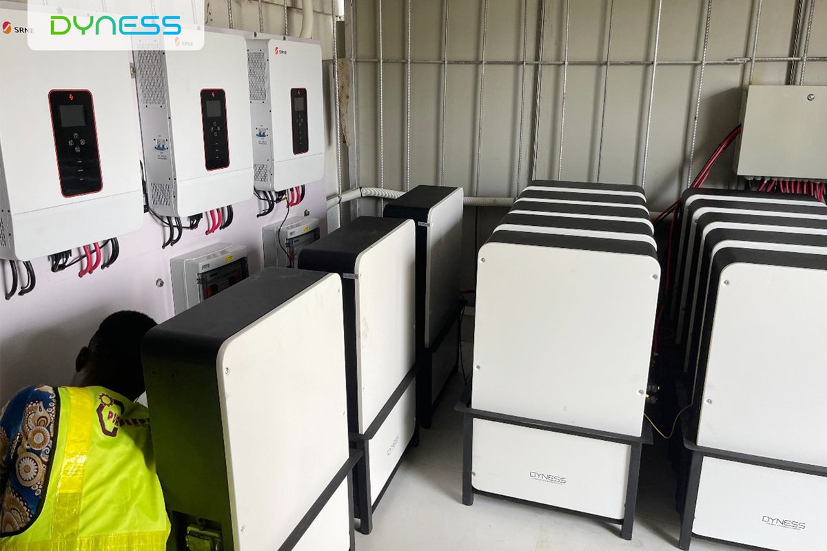 DynessESS's tweet image. #Dyness Powerbox Pro Case | Abuja Goes Solar
With this solar + storage system installed by Purple Pro Limited, the site now enjoys stable, clean electricity day and night.
 Learn more: dyness.com

#DynessShowcases #PowerboxPro #SolarNigeria #InstallerSpotlight