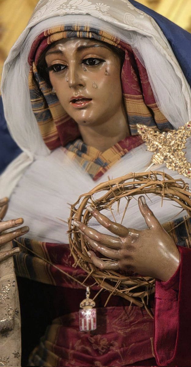 HdaddelaColumna's tweet photo. 🔴 CUARESMA|
María Stma. de la O ataviada de #Hebrea para este próximo tiempo de #Cuaresma, en su capilla de la parroquia de los Santos Mártires Ciriaco y Paula.
#CofradíasMLG https://t.co/nr4Wbzgtu2