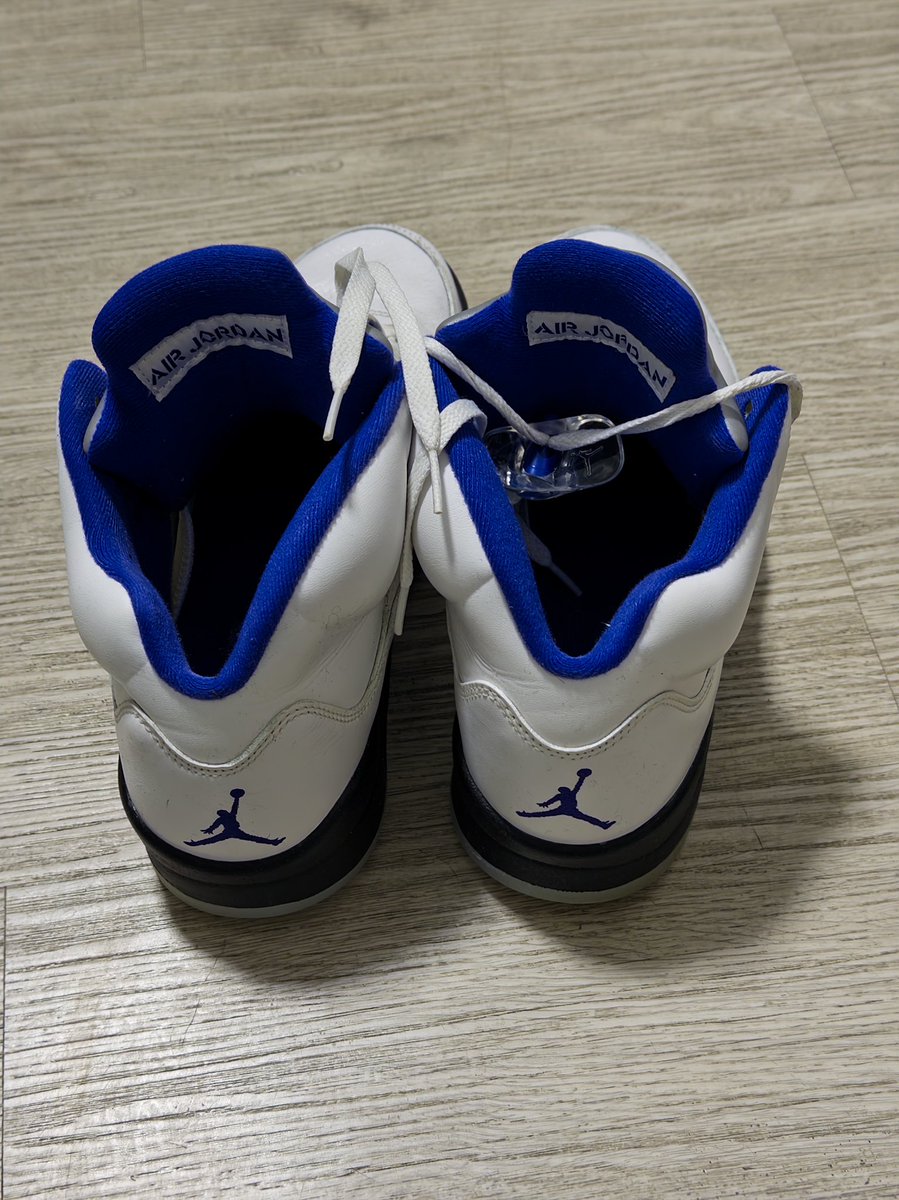 example233 tweet media