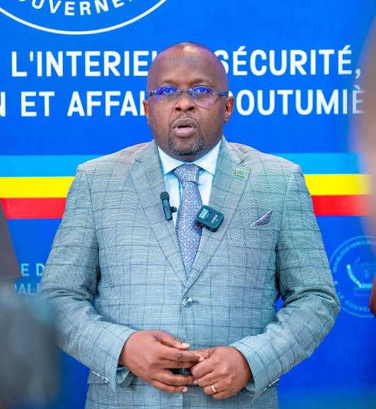 BENITA TSHISEKEDI ÉTAT DE DROIT ❤️💛💙 tweet media