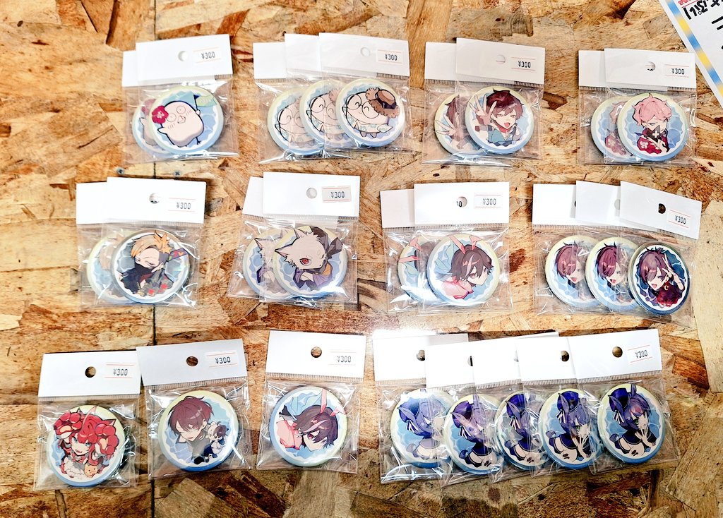 CR フェス缶バッジ入荷しました❗ 各300円になります⭕ #CrazyRaccoon