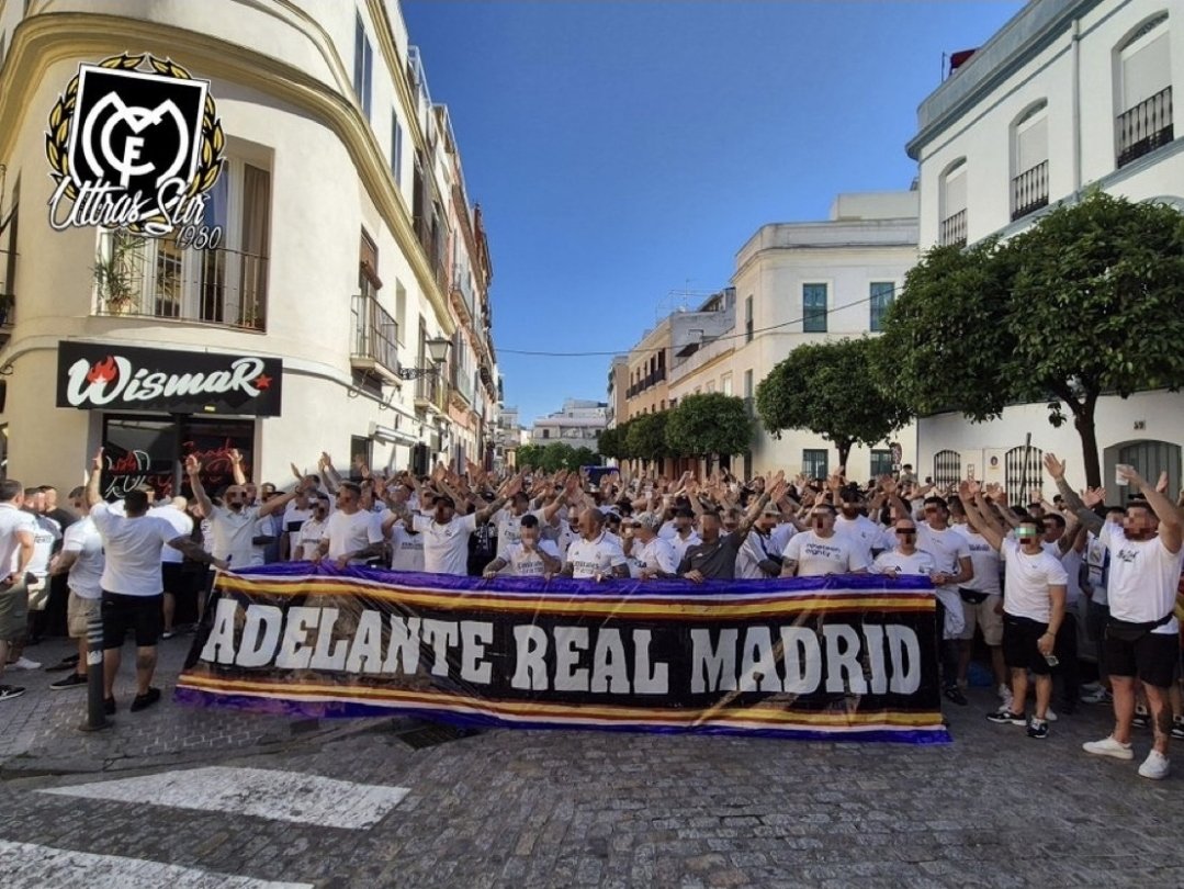 2024/25 Barcelona - Real Madrid.

Imagen de la afición madridista en la final de copa en Sevilla.