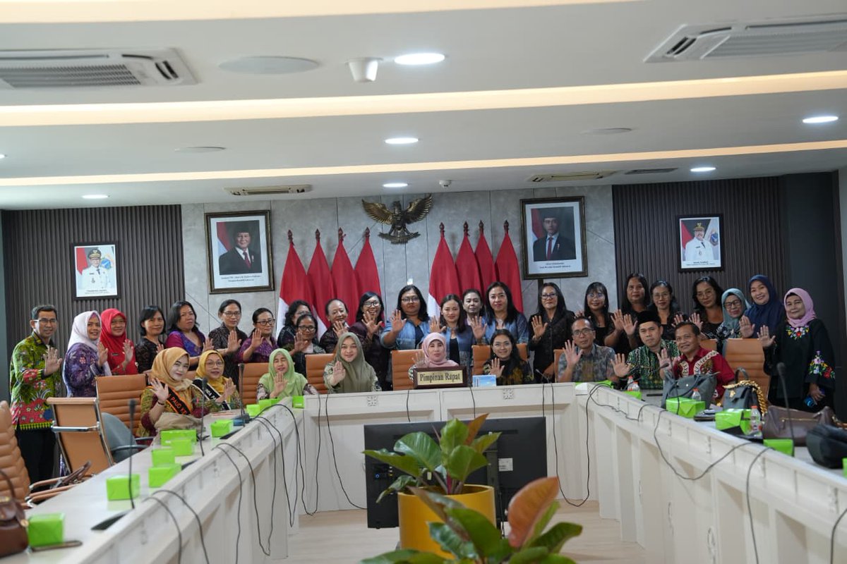 Tingkatkan Kualitas Pelayanan Pendidikan Usia Dini

Bunda PAUD Kabupaten Badung Kunjungi Kota Jakarta Selatan. <a href="/prokompimbadung/">prokompimbadung</a> 
#pemkabbadung #prokompimbadung #badung #badungunggulmajusejahtera #saptakriyaadicipta

prokompim.badungkab.go.id/berita/tingkat…