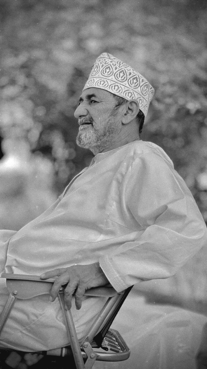 ذكرى العمر الأولى بدون أبي ممزوجة بفرحة العمر وحزن الفقد المؤلم لروح أبي 
اللهم أجعل حبه في قلبي صبراً وأبدل مرارة شوقي له أجرأ اللهم أجعله نظرتي الأولى في الجنة اللهم كما أكرمتني بحبه ورعايته في الدنيا أكرمه بجنات الفردوس في الآخرة واجعل كل دعوة تصل إليه رحمة وبركة يارب العالمين