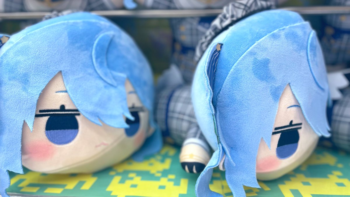 ホロライブ 星街すいせい 寝そべりぬいぐるみ : パペットぬいぐるみ 