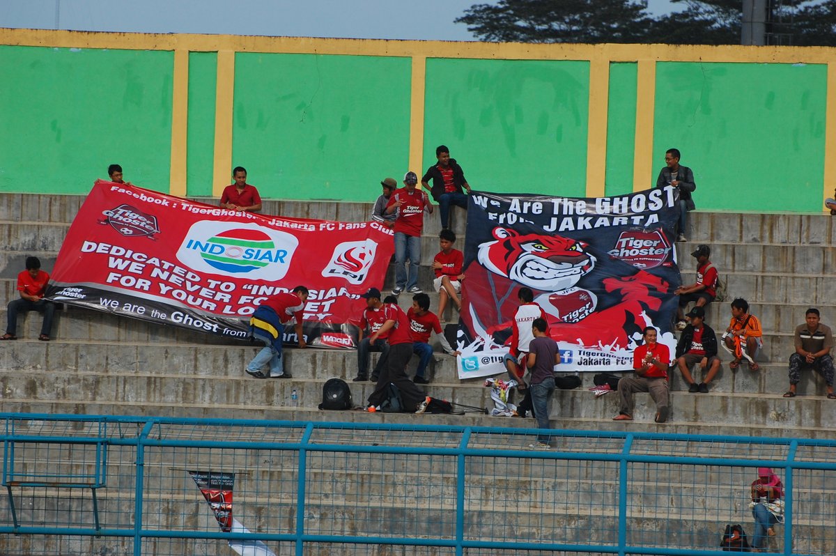 JakartaCasual's tweet photo. From the 📸archives

📅 - 13/02/2011
⚽️ - Jakarta 1928 v Semarang United
🏆 - Liga Premier Indonesia
🏟️ - Lebak Bulus
📍 - Jakarta https://t.co/JCUy7jgXyf