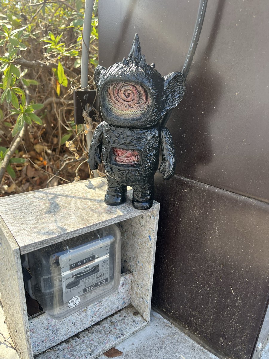 充電中⚡️ #暗黒エンターテイメント