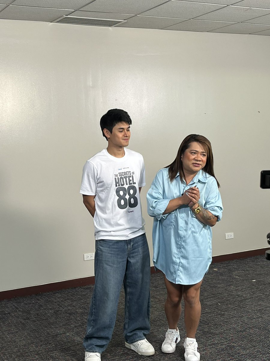 What a sweet and warm person.. nice to meet youuuu Dustinnnn

My contents will be posted here po: 

tiktok.com/@luithcrewthe?…

#DustinYu
#TheSecretsofHotel88