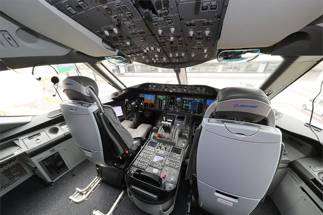 ボーイング787型機がJALに就航する前から移行訓練を受けていた田嶋