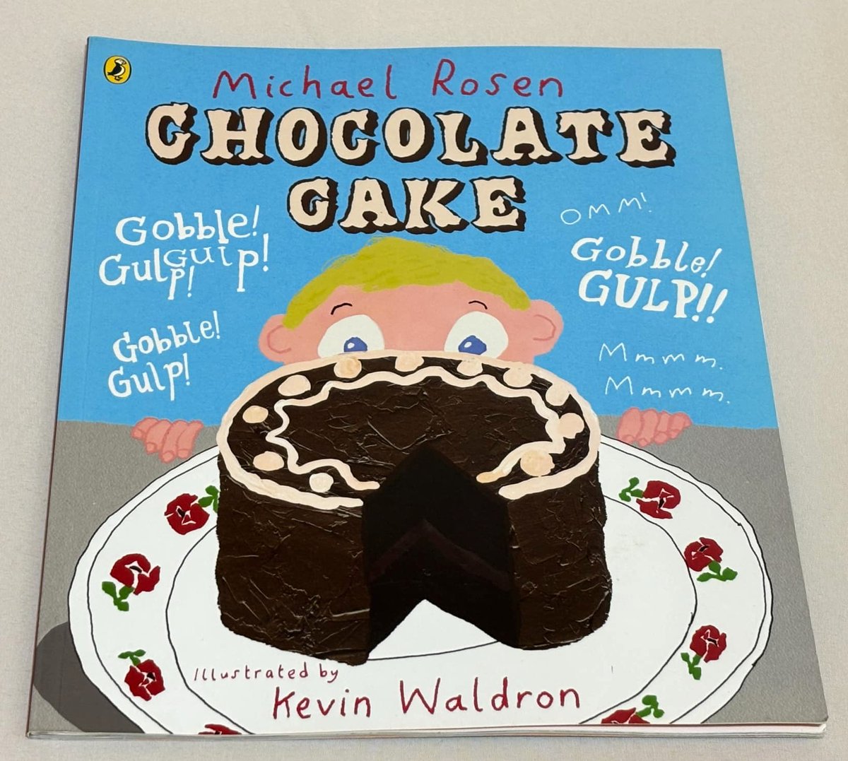 英語絵本】Chocolate Cake｜Gobble! Gulp! 🍰 音で楽しむ英語絵本