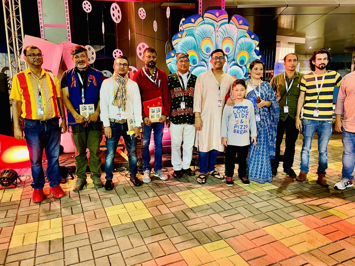 নৱম অসম ৰাজ্যিক চলচ্চিত্ৰ বঁটাৰ “বুম্বা ৰাইডৰ সৈতে জড়িত সকলোকে আন্তৰিক অভিনন্দন। l

“বুম্বা ৰাইড” ছবিখনে অসমত Other Language শ্ৰেণীত শ্ৰেষ্ঠ চলচ্চিত্ৰৰ ৰাজ্যিক বঁটা লাভ কৰিছে।

লগতে, বুম্বাৰ চৰিত্ৰত অভিনয় কৰা ইন্দ্ৰজিৎ পেগুৱে ৰাজ্যিক শ্ৰেষ্ঠ শিশু অভিনেতাৰ বঁটা লাভ কৰিছে।