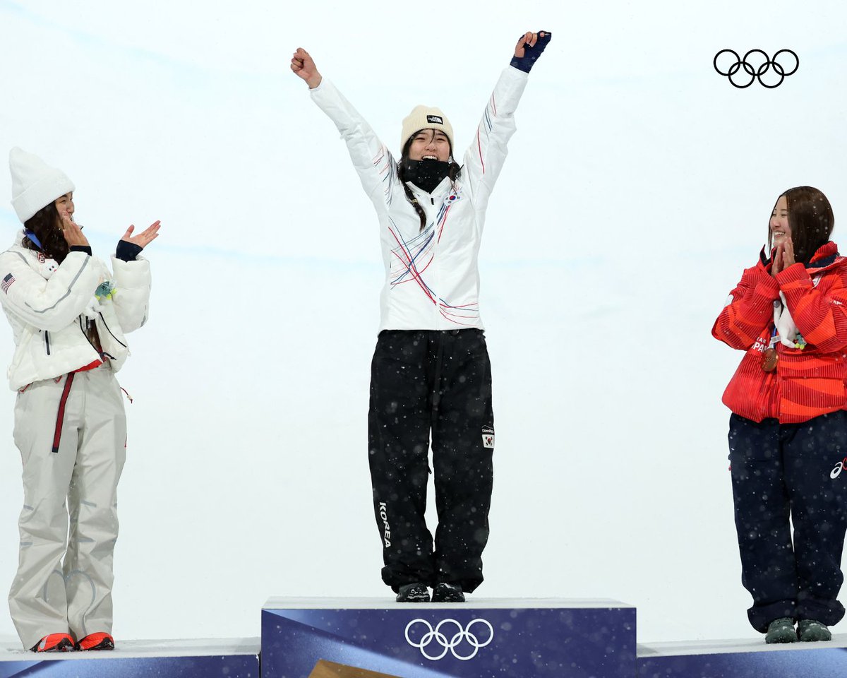 Rivals 🤝 Respect

#Snowboarding #MilanoCortina2026