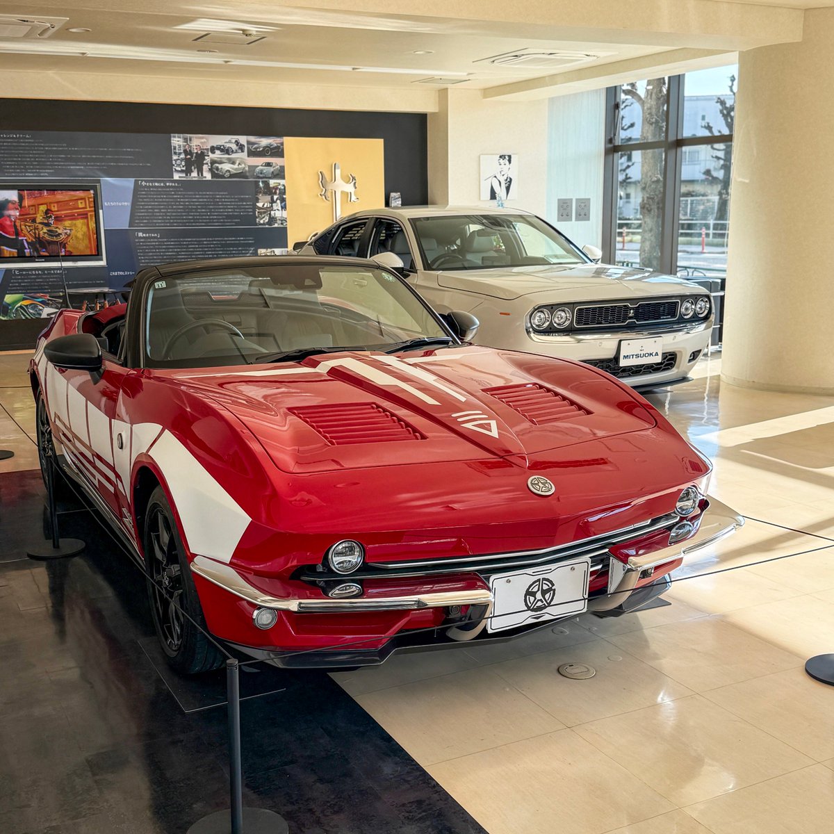 光岡自動車 tweet media