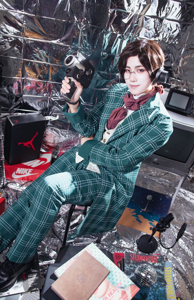 第五人格  コスプレ⚠️ IdentityV  Cosplay
Novelist  Orpheus  Call Of the Abyss Ⅳ
On-site scriptwriter

創作者にとって、手筈さえ整えば、
ありふれた物語の中でも、
人々の異なる感情を
まざまざと記録することができます。

photo by ＠shizakis4i