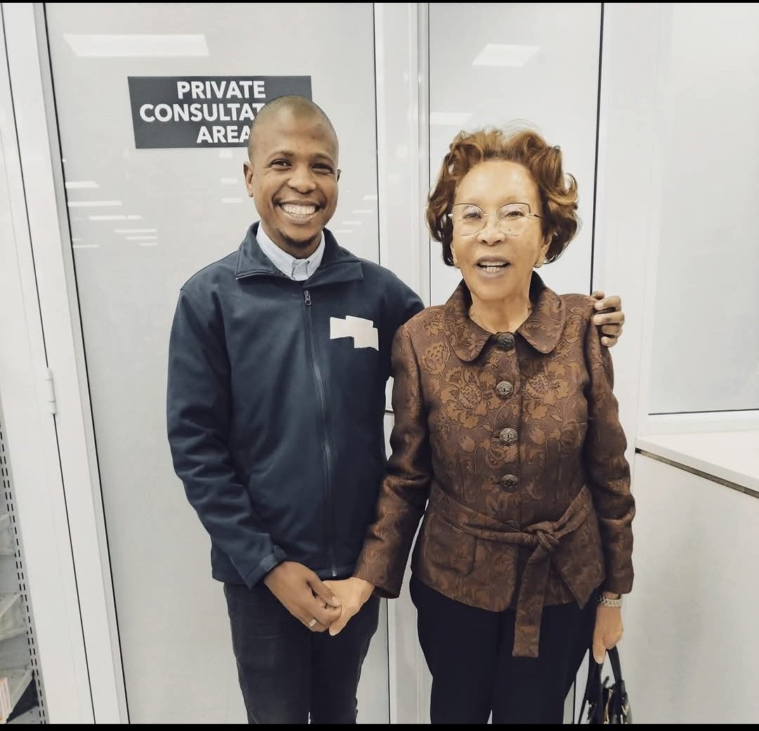 Let's respect our First lady guys.... She's not the one in the office...

#SONA2026