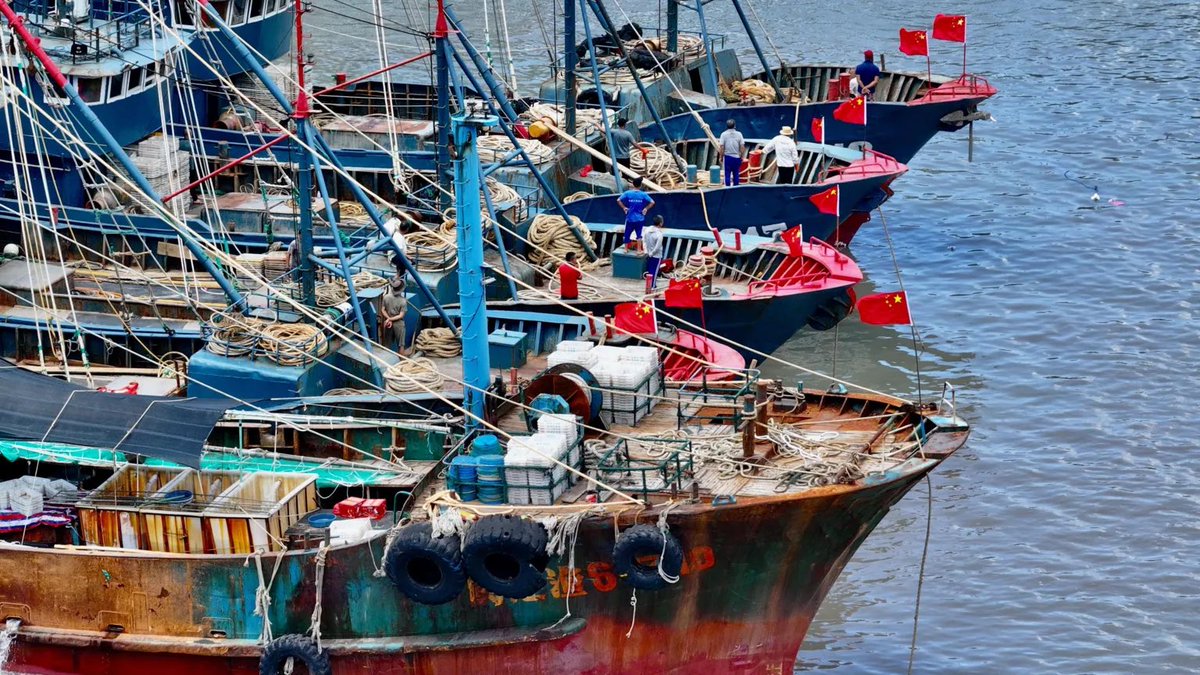 ⚡️🇯🇵🇨🇳 BREAKING: Japan seized a Chinese fishing vessel that tried to flee when ordered to stop for an inspection.