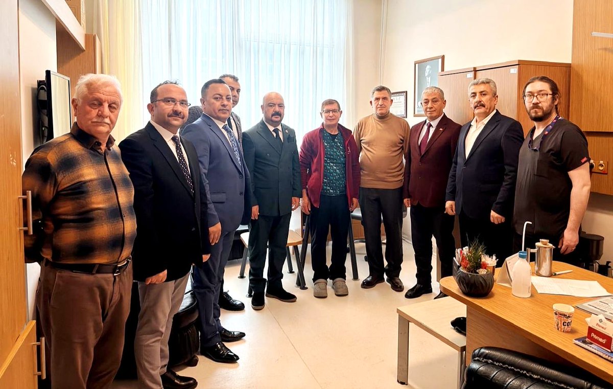 Sağlık İşlerinden Sorumlu İl Başkan Yardımcımız Sn. <a href="/unalkullukmhp/">B.Ünal kulluk</a>, İl Yönetim Kurulu Üyelerimiz Sn. <a href="/AHatayili18672/">Alper Hatayili</a>, Sn. <a href="/Yasin_Sevimm/">Yasin Sevim</a>,Türk Sağlık-Sen 1 Nolu Şube Başkanı Sn. Turan Parçal ve Sultangazi İlçe Yönetim Kurulu Üyelerimiz; Sultangazi Haseki Eğitim Araştırma Hastanesi