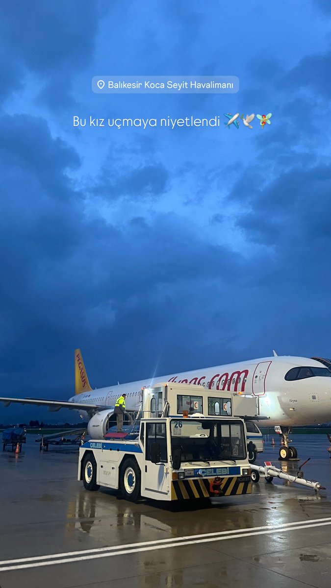 sevzaann's tweet photo. Bu kız uçmaya niyetlendi, bulutlara kavuştu 💝✈️🕊️☁️ https://t.co/NzhlmZ1yAQ