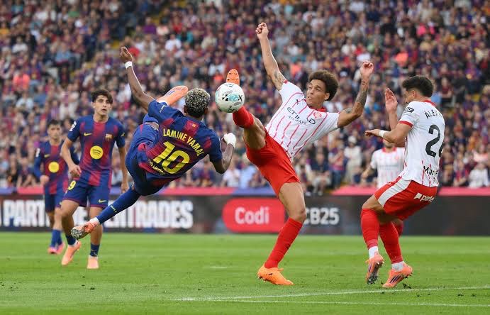 🗣️ <a href="/ferrancorreas/">ferran correas</a> : “Yesterday’s heavy defeat, which comes after a run of 16 wins in their last 17 matches, must lead to an immediate response. That response needs to start in the next game away at Girona next Monday. Montilivi is a difficult ground, and Flick’s side must show a